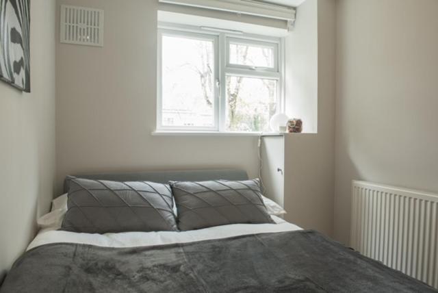 Finchley Contemporary 2 Bed Apartment + Parking Hendon Εξωτερικό φωτογραφία